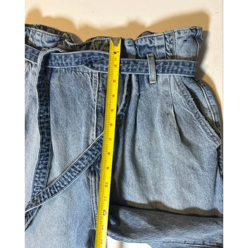 Abercrombie & Fitch Paperbag Mom Jeans Light Wash Pleated Tie Waist 29 8R
